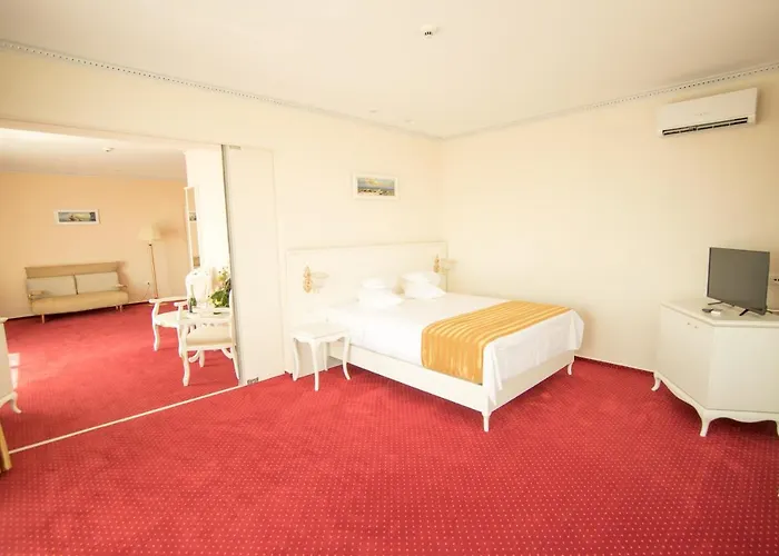 Msr Port Hotel